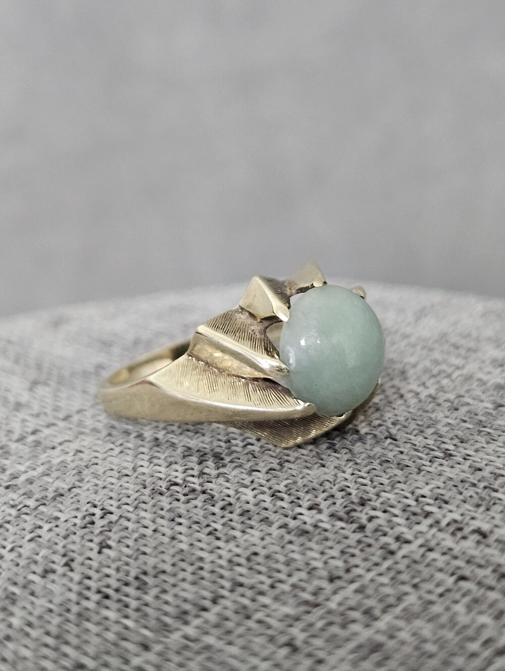 Stunning 6.71g Retro 14k YG Jade Cocktail Ring Old Size 8.75us